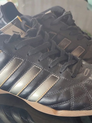 Adidas sneakers used, size 46, black without wear