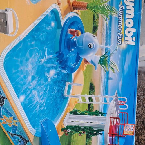 Playmobil 5433 Summer Fun pool with slide and fountain used