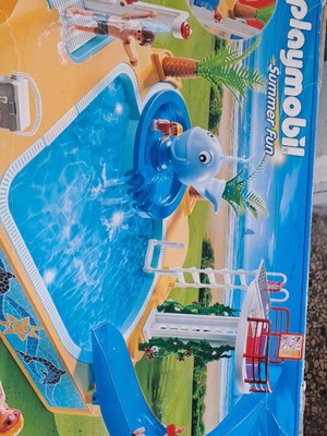 Playmobil 5433 Summer Fun pool with slide and fountain used