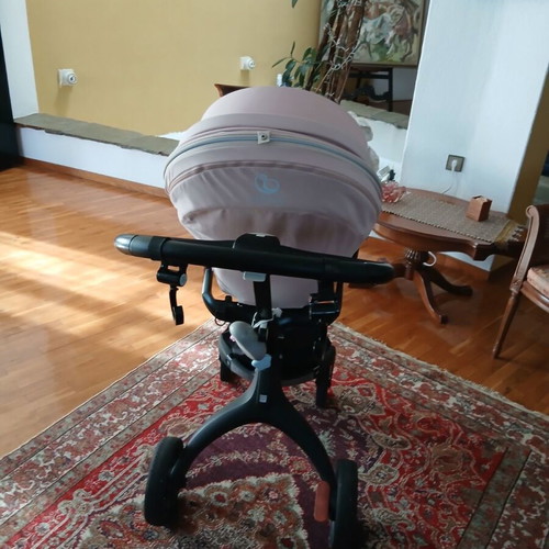 Stokke limited edition baby stroller used, soft pink with pistachio details