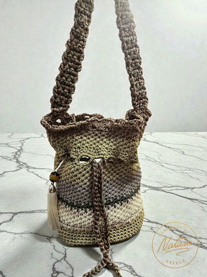 Handmade knitted shoulder bag in beige and brown shades, new