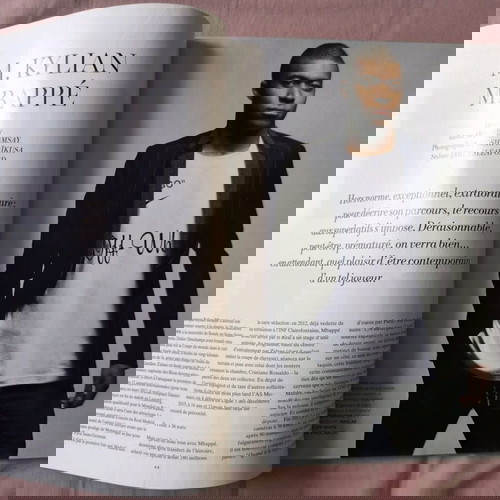 L'Officiel Hommes Γαλλικό περιοδικό με Κιλιάν Εμπαπέ, καινούργιο