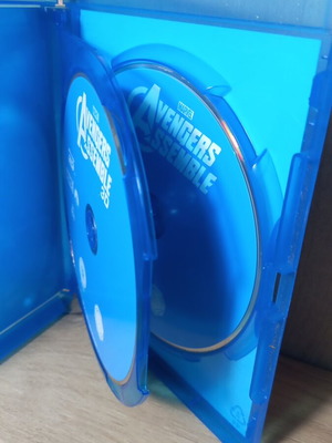 Avengers Assemble 3D & 2D Blu-ray with English subtitles