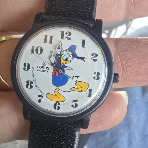 Lorus Disney watch like new with Donald Duck design