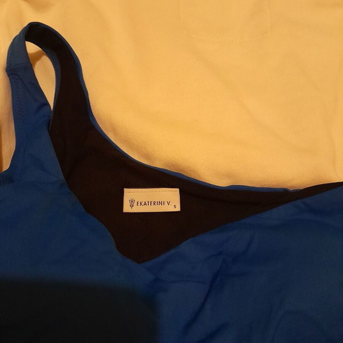 One-shoulder women's swimsuit small like new, blue