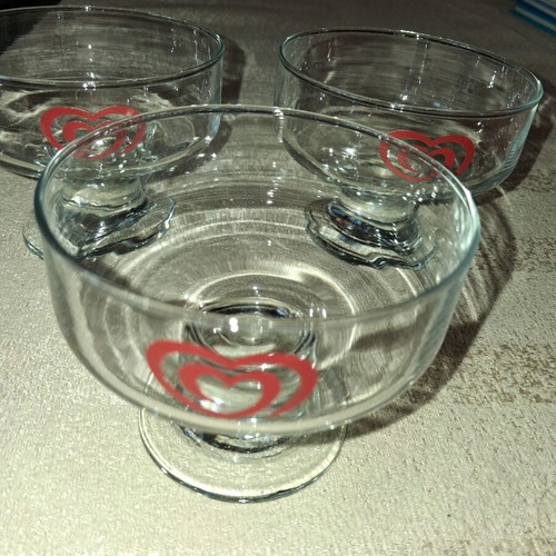 Algida glass ice cream bowls set of 3 like new, vintage collectible