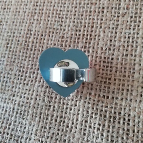 Ring with pink resin heart solitaire new