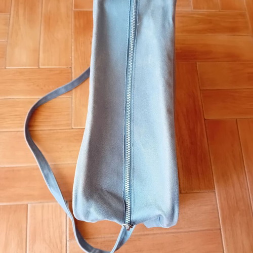 Toiletry bag used, blue raf color, large capacity