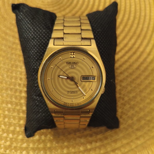 Seiko 5 Automatic 21 Jewels Gold watch like new
