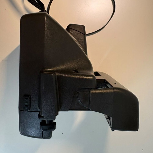Polaroid 636 Close Up camera like new with 1 film pack (8 shots)