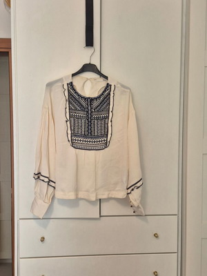Sfera blouse like new with embroidery, boho style, size S, beige and blue