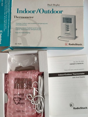 RadioShack Dual Display Indoor/Outdoor Digital Thermometer new
