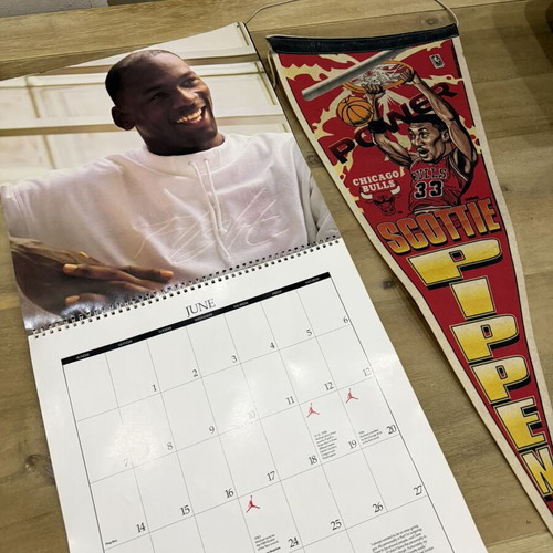 Vintage NBA Memorabilia used Michael Jordan 1992 calendar & Scottie Pippen felt pennant