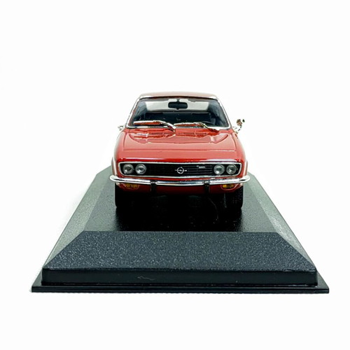 Opel Manta Cardinal Red 1:43 Minichamps diecast model new