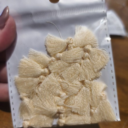 Craft and jewelry making tassels like new