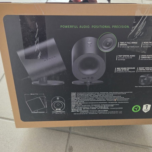 Razer Nommo V2 X wireless computer speakers 2.0 new