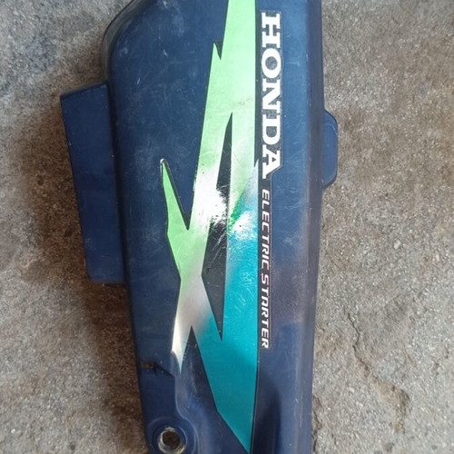 Honda Astrea Grand left side cover used, blue