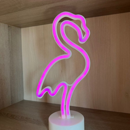Led decorative flamingo lamp like new with AA batteries