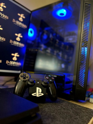 PlayStation 4 controller stand new, printed with PLA+
