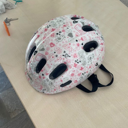 ABUS children's helmet like new, barely used