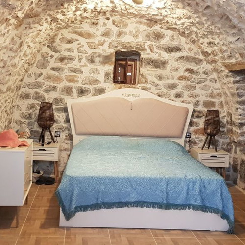 Traditional renovated detached house 2023, 71 sqm, furnished, East Mani