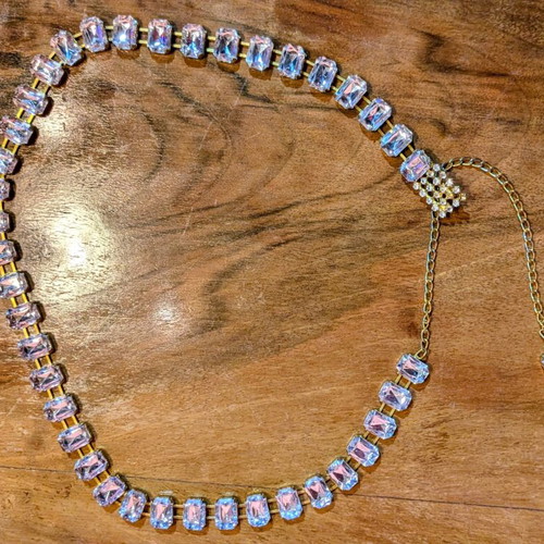 VintageStatement chain belt adjustable, like new, gold with crystals