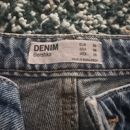 Mom Jeans Bershka blue like new, size S