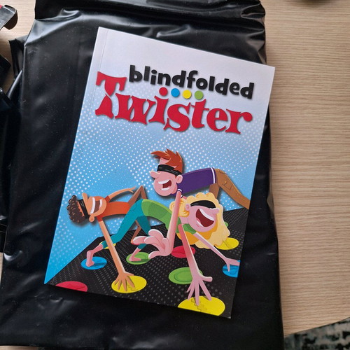 Twister blindfolded game like new, variation with closed eyes