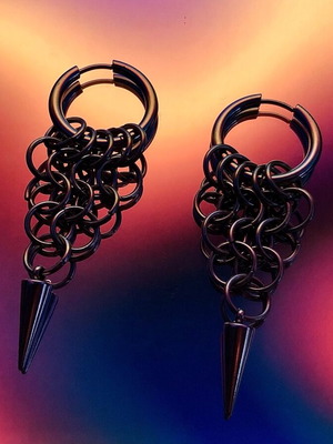Punk goth chainmail earrings new, silver