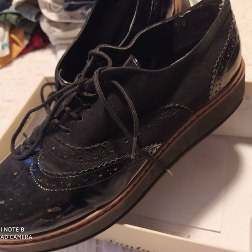 Oxford shoes like new, size 39, patent leather and suede