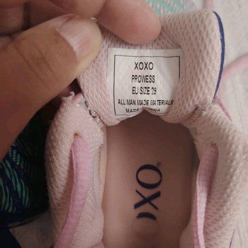Snickers girls' athletic shoes like new, colorful with lights