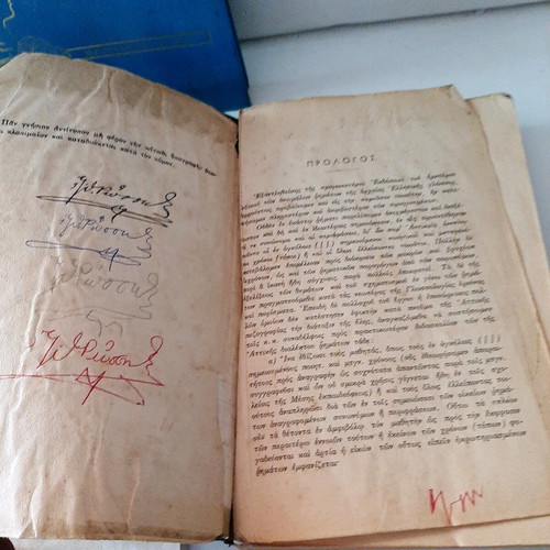 Various old books used in good condition