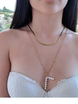 Necklace with pearls and stainless steel chain, new, gold color