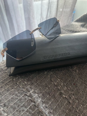 Dsquared2 unisex sunglasses *Τιμή συζητήσιμη*