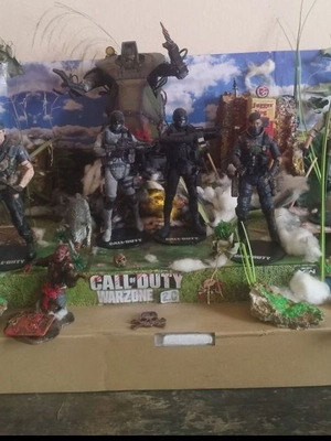 Call of Duty MacFarlane diorama with Seraph, Frank Woods, Soap, Ghost, and more, like new