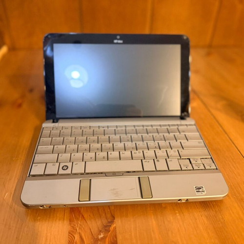 HP Mini 2140 netbook used, fully functional, no OS included