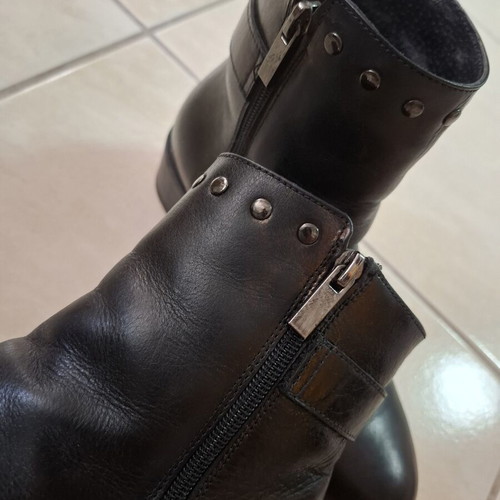 Leon Arch leather boots