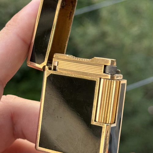 S.T. Dupont Laque De Chine lighter, gold with brown lacquer