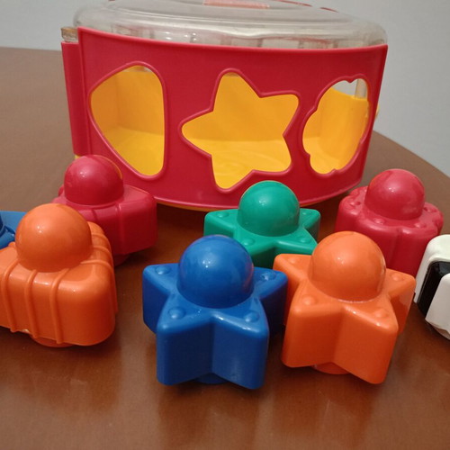 Fisher-Price Educational Shape Sorting Toy like new