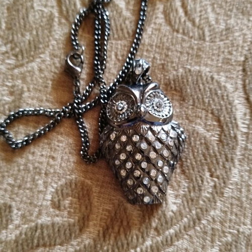 Owl necklace like new, brown and silver