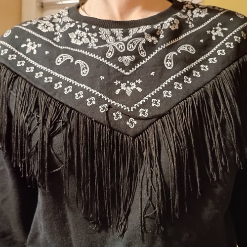 Mango sweatshirt with white floral print and fringes, like new, size M