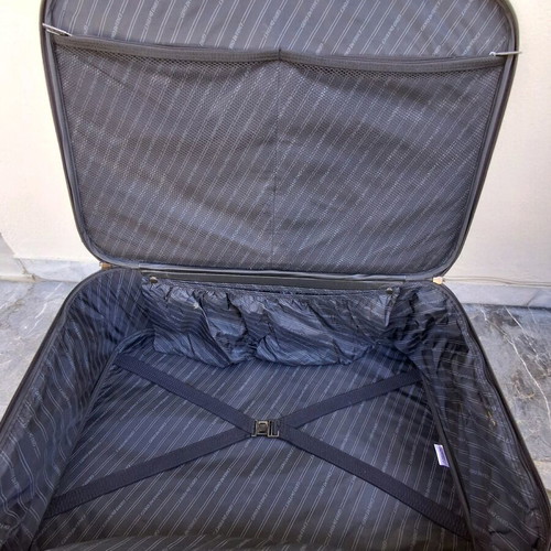 Brown Gino De Vinci suitcase like new