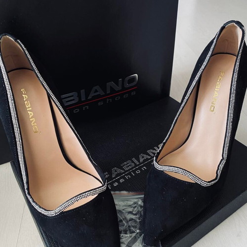Fabiano high heel shoes size 38 like new, black