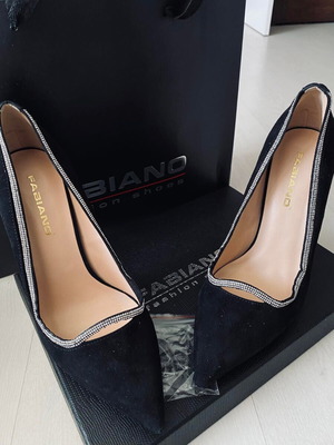 Fabiano high heel shoes size 38 like new, black