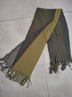 Double weave scarf like new, green with silver thread and fringes