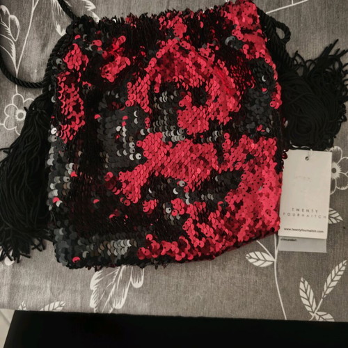 Twenty FourHaitch sequin shoulder bag new, black and red