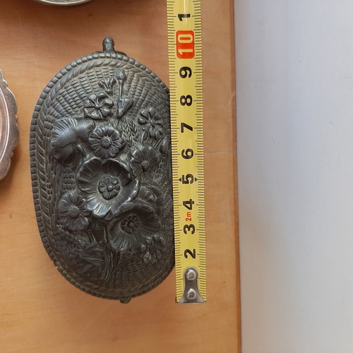 Vintage jewelry boxes set used with carved details