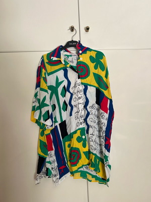 Multicolor Unisex Shirt XL like new, black accents
