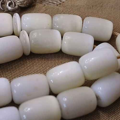 Worry beads used with 33 beads, probable semi-precious stone