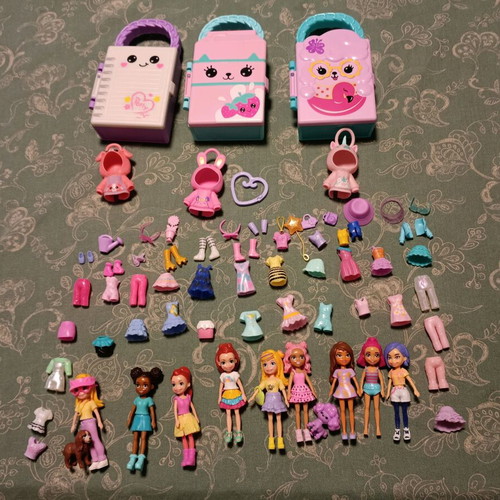 Polly Pocket figures used with 3 cases and keychain hanger